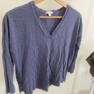 GAP v-neck slub